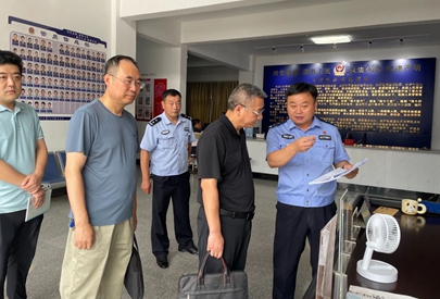吴会乐到徽城派出所调研指导工作