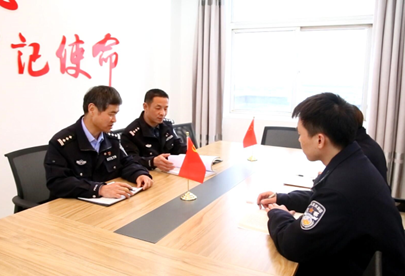 推进法治建设 激发改革创新活力——访县委政法委常务副书记程城