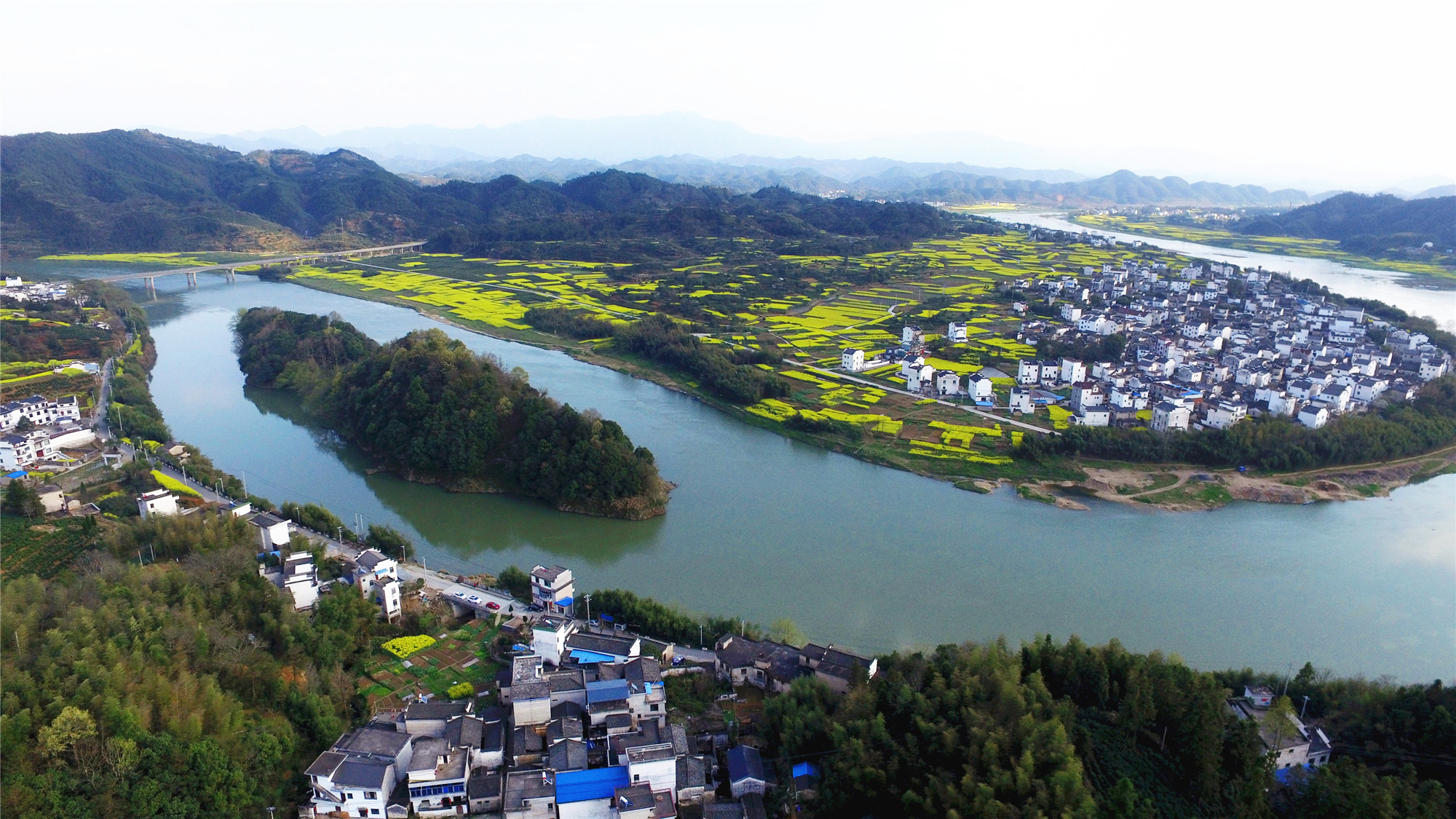 雄村镇雄村村:纳入中国美丽休闲乡村监测合格名单_黄山市政务公开