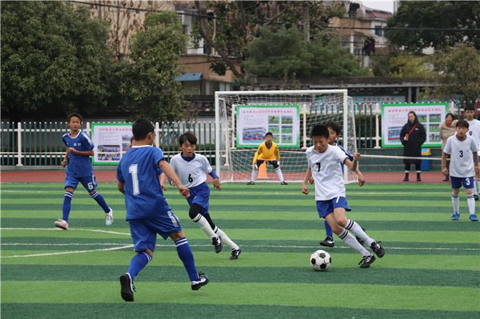 城关小学在全县校园足球比赛中勇创佳绩